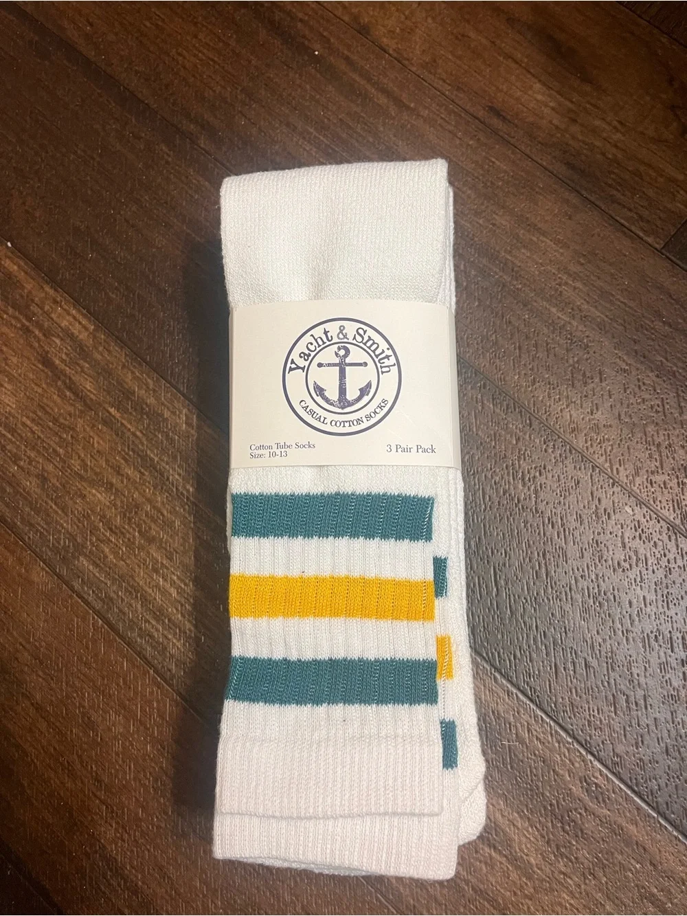 Yacht & Smith white cotton